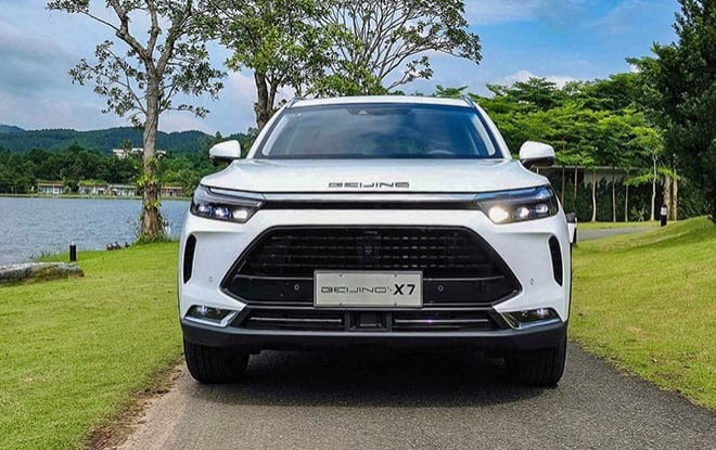 Baic Beijing X7 có xịn xò?: Chi tiết thông số, giá lăn bánh & khuyến mãi (10/2020)