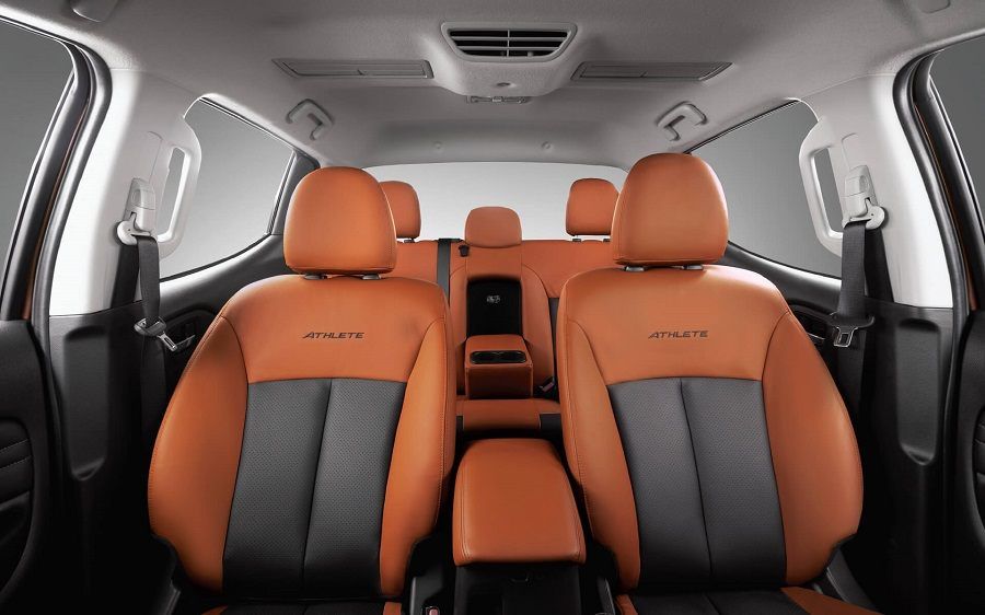 Nội thất Mitsubishi Triton Athlete