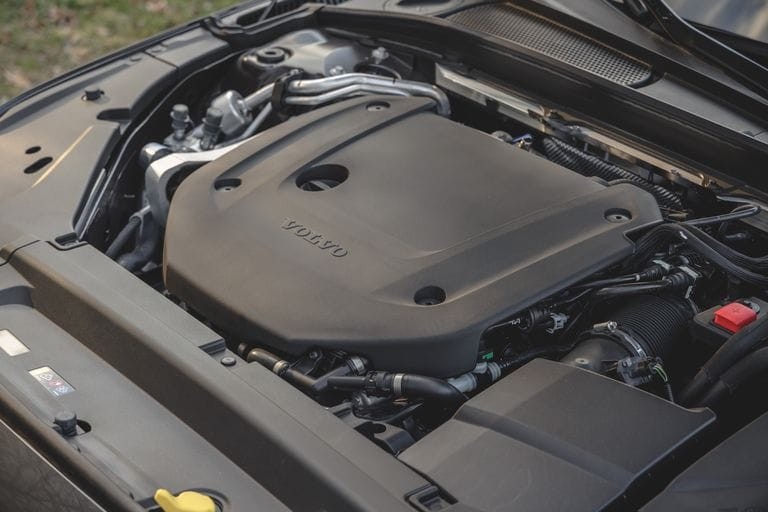 Động cơ Volvo V90 Cross Country 2022