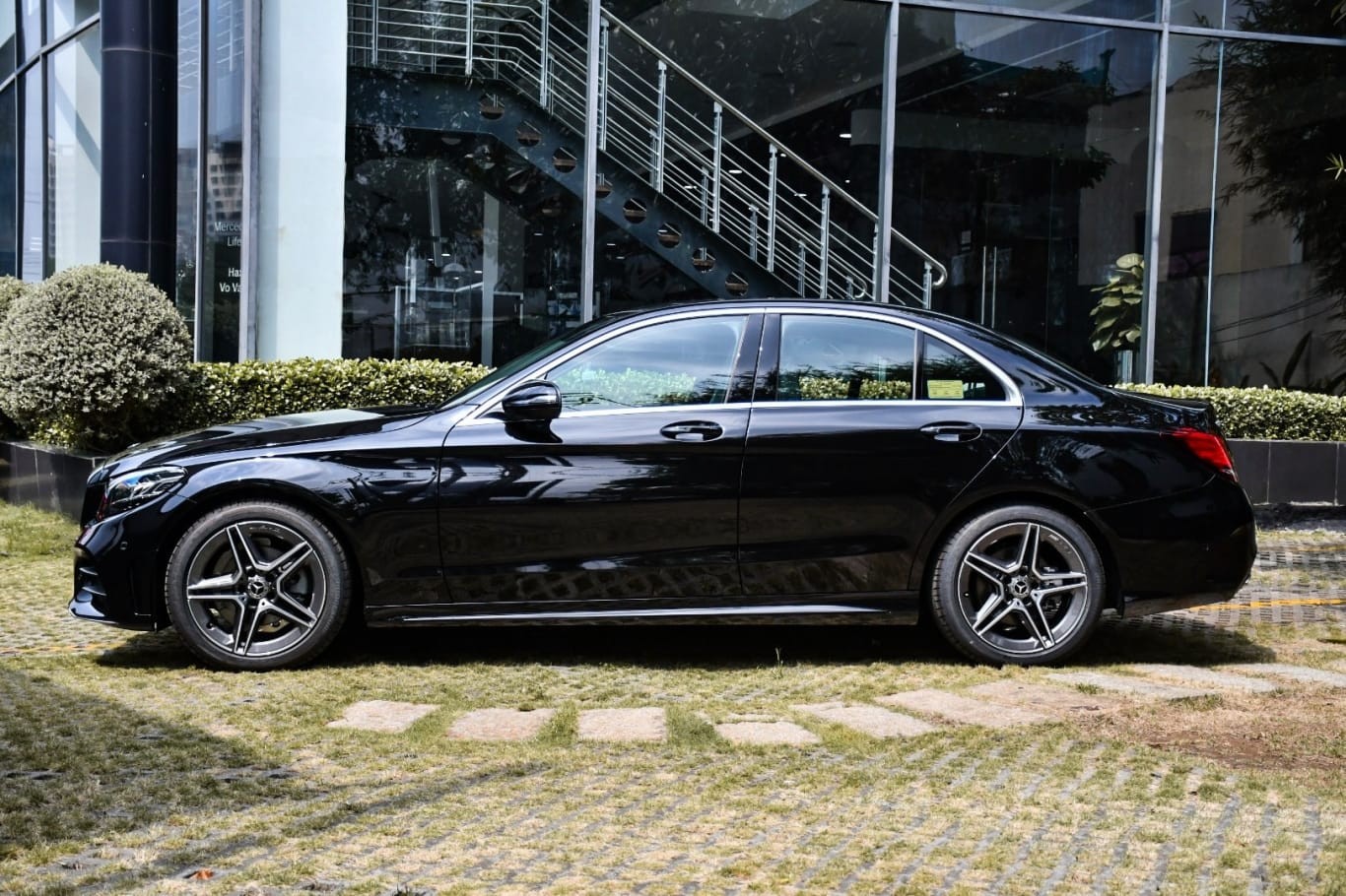 Kích thước Mercedes-Benz C 180 AMG