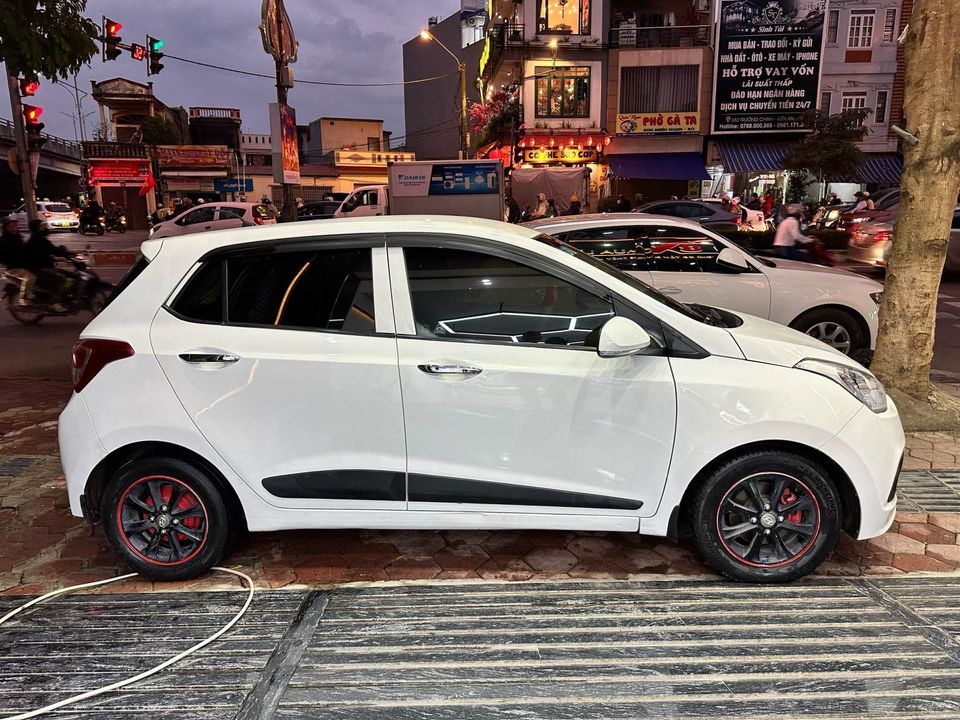 Huyndai I 10 sx 2015