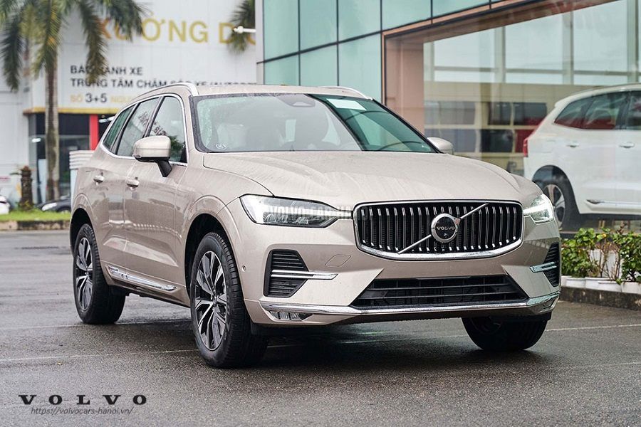 Volvo XC60 2025