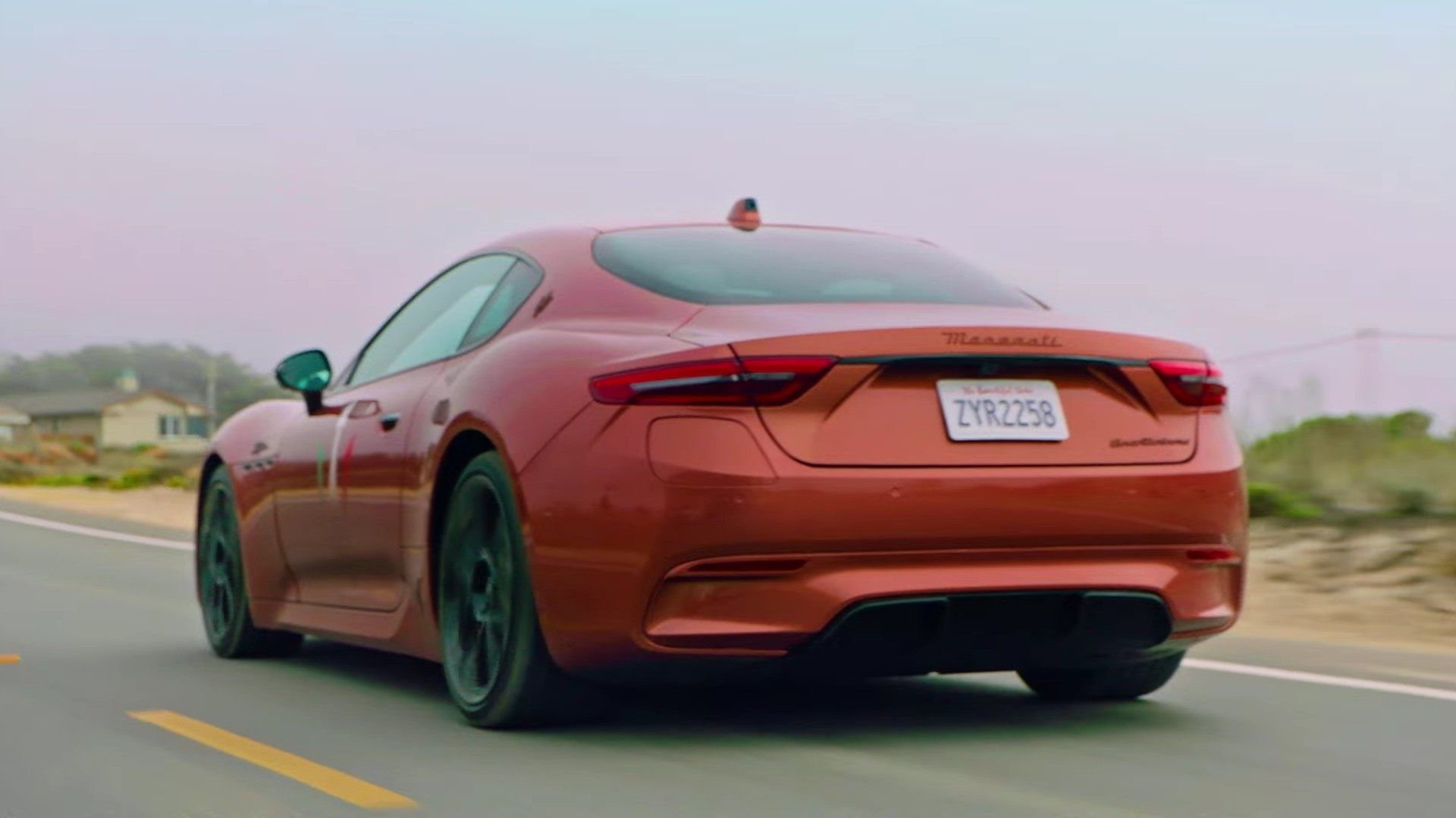 đuôi xe Maserati GranTurismo Folgore 2023