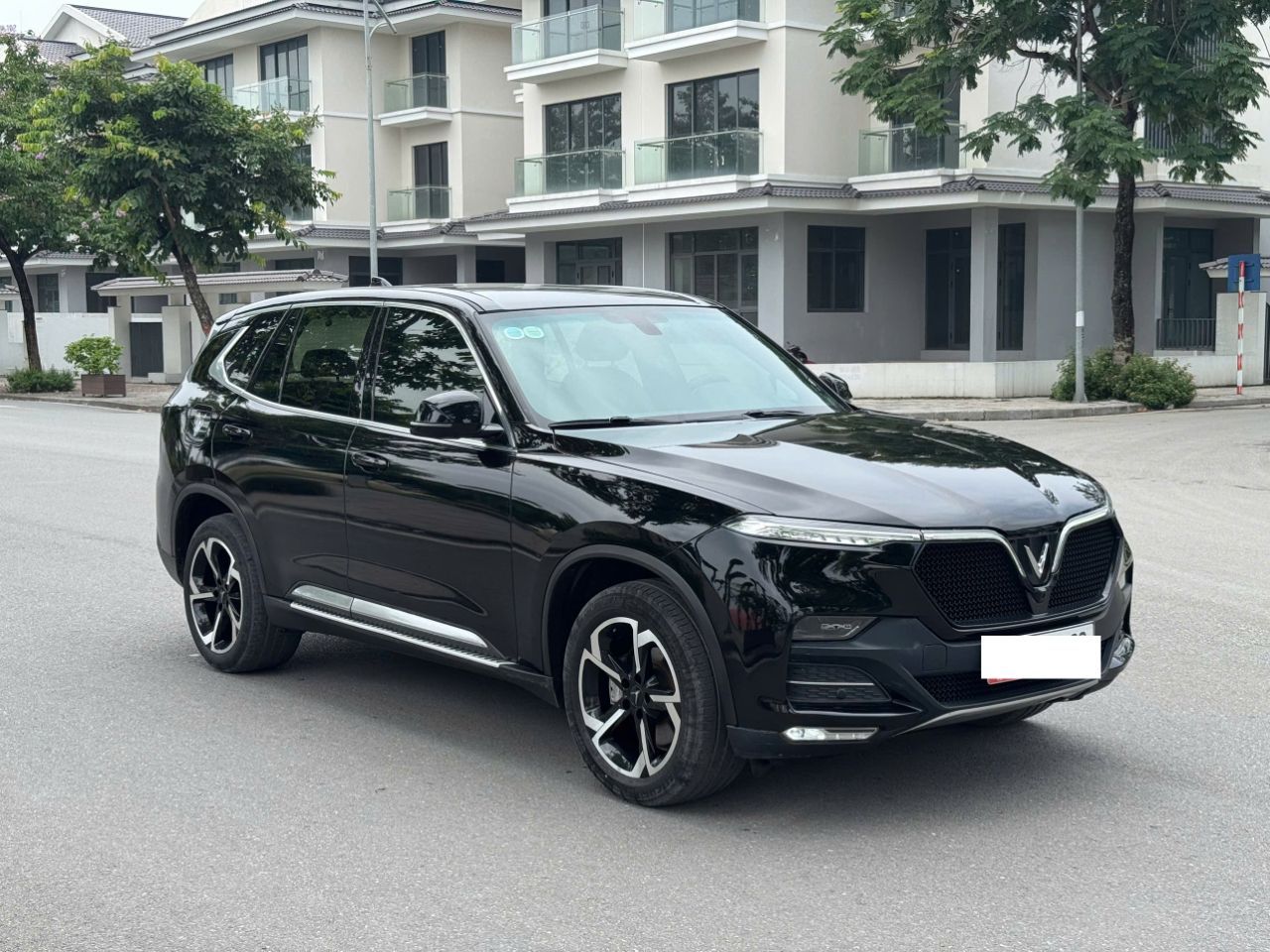 Chính chủ bán xe Lux SA 2020 Base