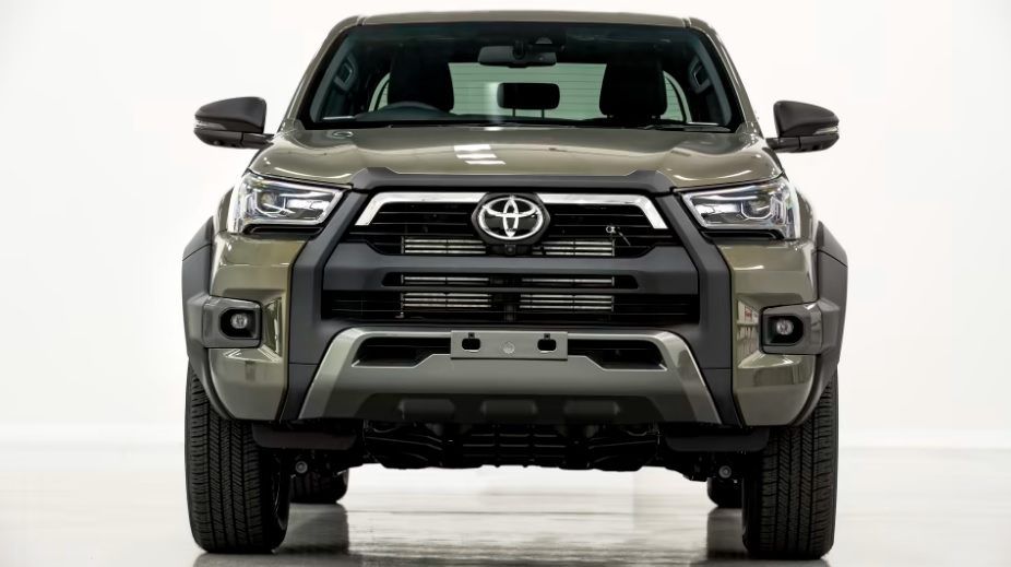đầu xe Toyota HiLux 2023