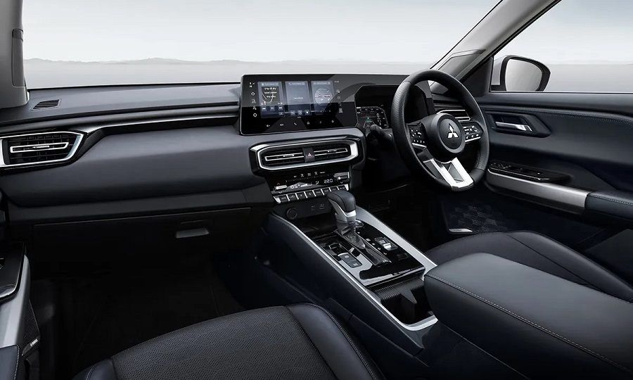 nội thất Mitsubishi Destinator