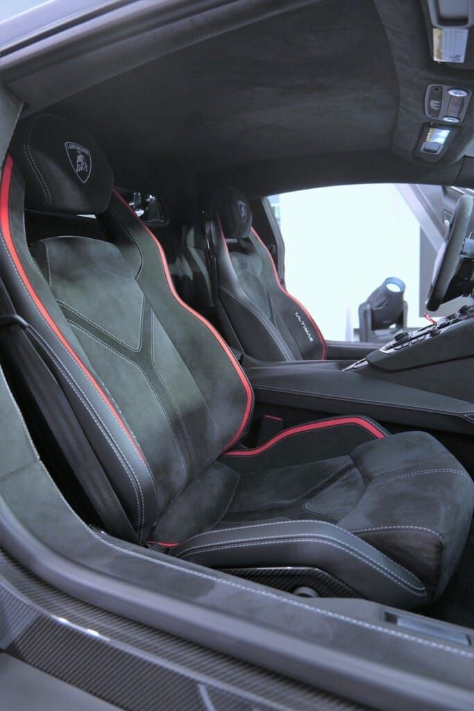 Nội thất siêu xe Lamborghini Aventador LP780-4 Ultimae Nội thất siêu xe Lamborghini Aventador LP780-4 Ultimae