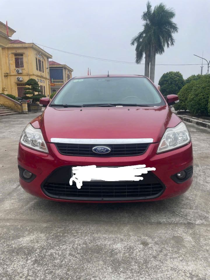 Xe ford forcus sản xuất 2010 xe chính chủ bán.