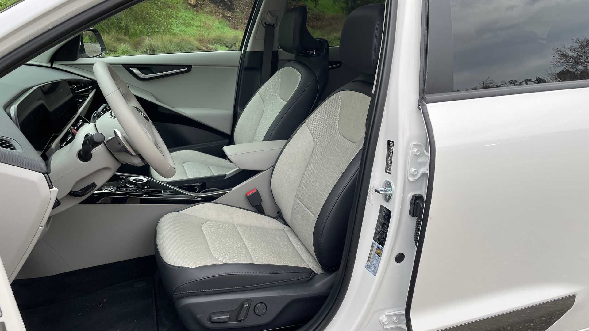 Ghế trước Kia Niro