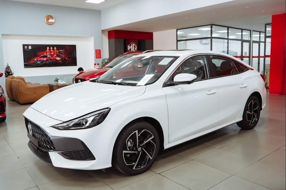 70TR nhận xe Sedan hạng C nhập Khẩu. Không cần CM thu nhập