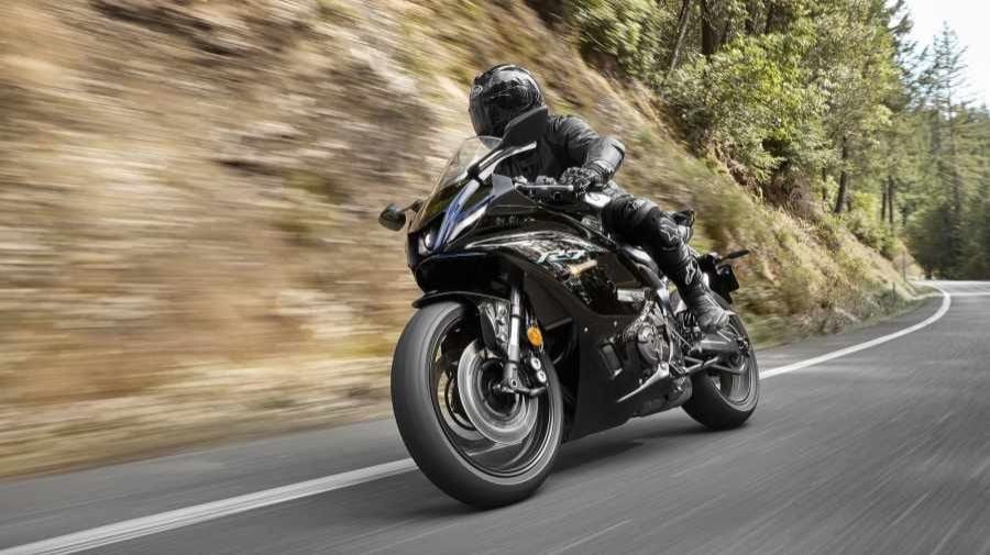 Yamaha R7 2021 chính thức ra mắt tại Châu Âu Yamaha R7 2021 chính thức ra mắt tại Châu Âu
