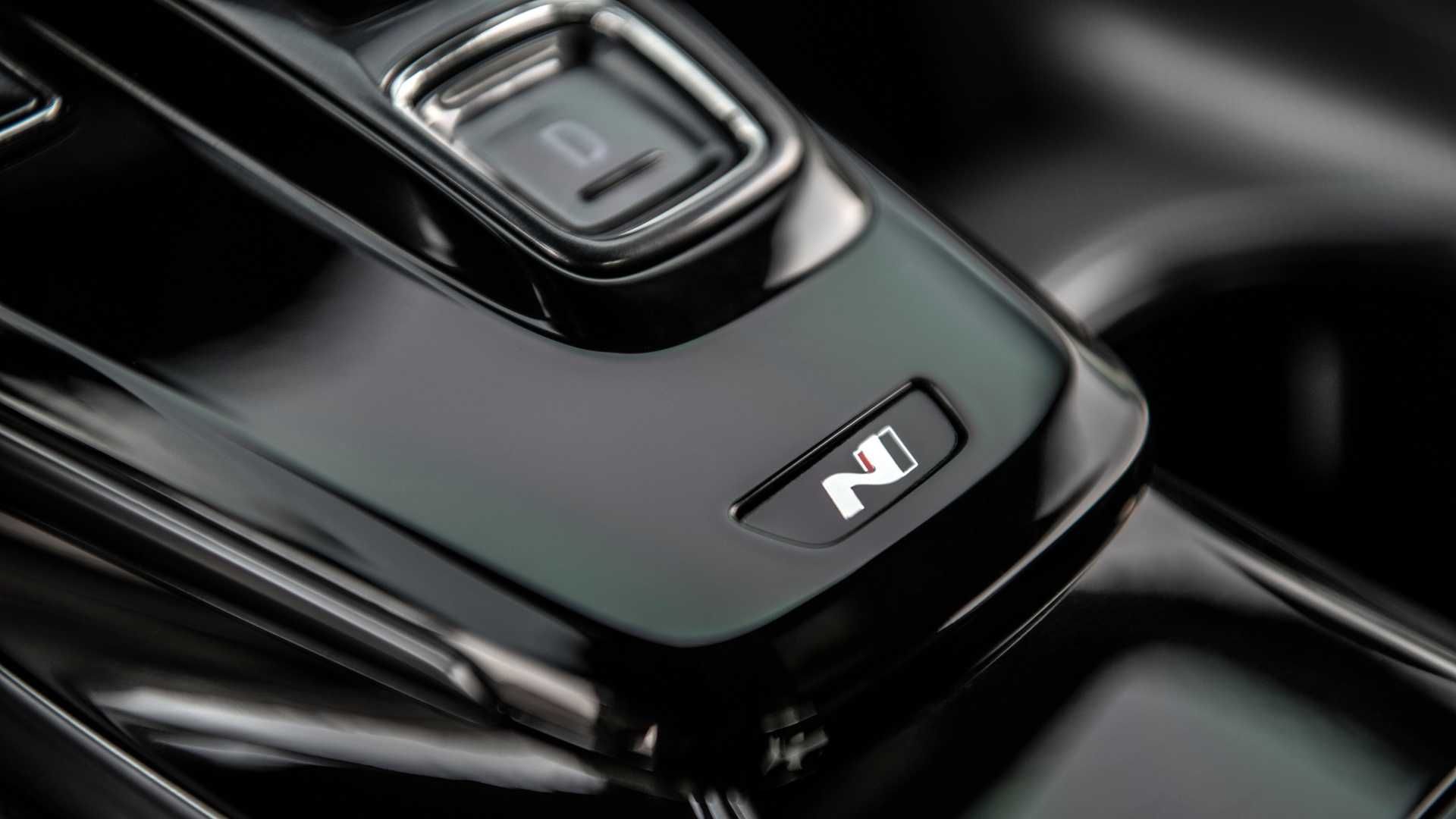 Giá xe Hyundai Sonata N Line Night Edition 2022