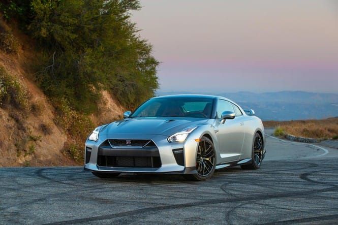 Top 10 ô tô giữ giá nhất sau 5 năm sử dụng - Ảnh 3. Nissan GT-R