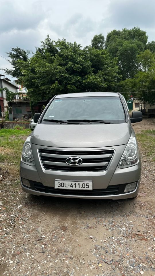 Hyundai Centennial 2016 - 99999km - Xe đang chạy gia đình mới 90%