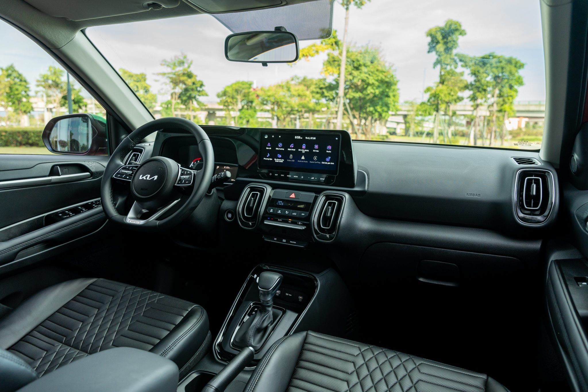 nội thất Kia Sonet