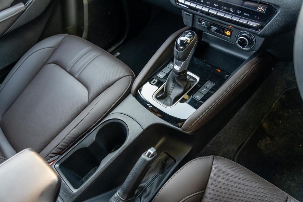 Mazda BT-50 Thunder 2021 có 2 loại hộp số Mazda BT-50 Thunder 2021 có 2 loại hộp số