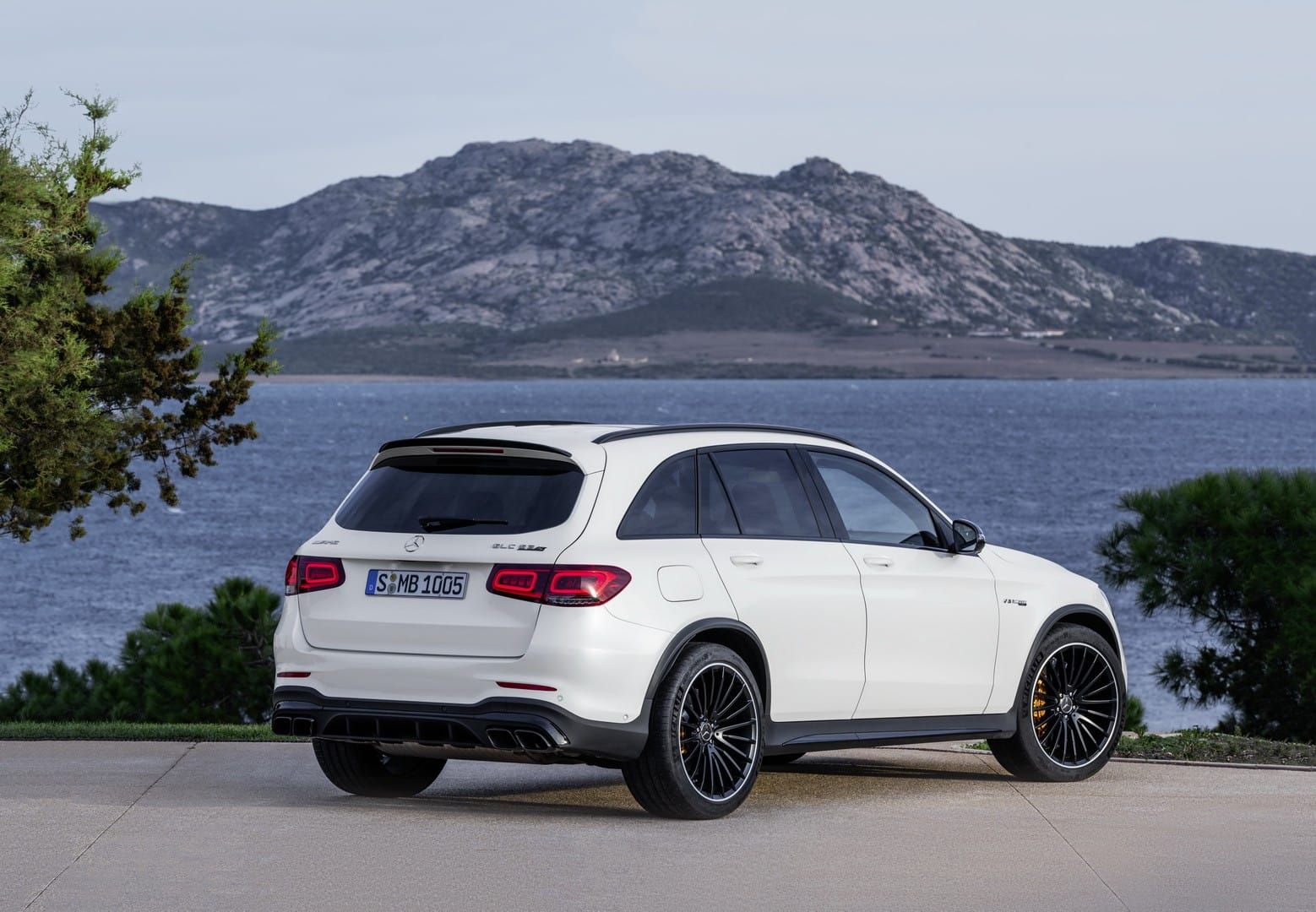 MERCEDES-AMG GLC 63 S 2022-3