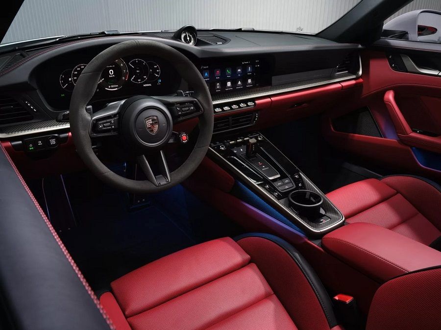 nội thất Porsche 911 Turbo S Hybrid 2026
