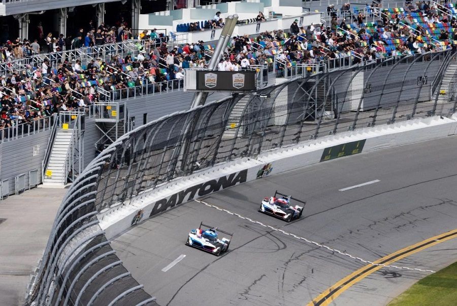 BMW M Hybrid V8 cuộc thị 24 Hour of Datona