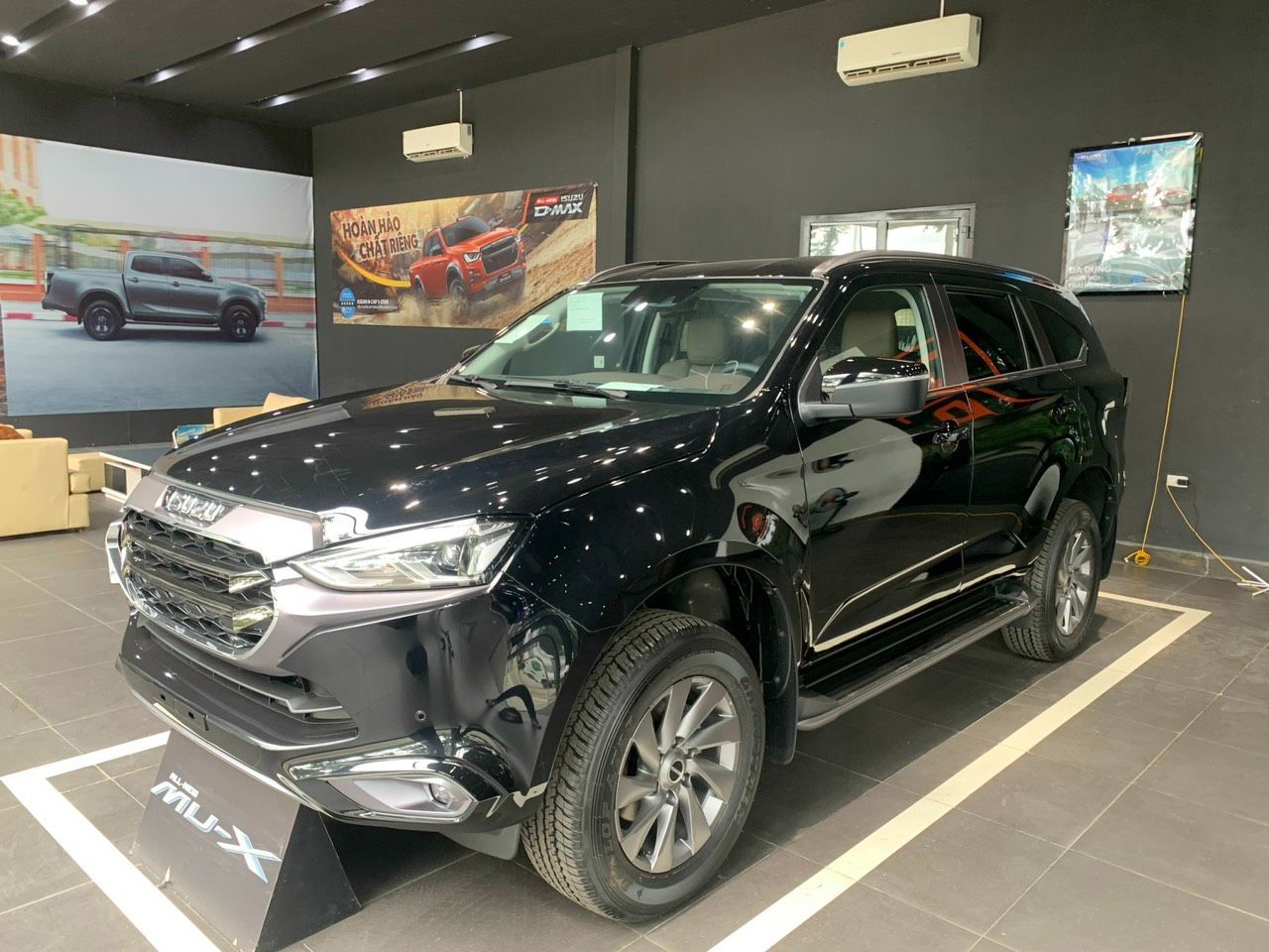LÁI NGAY MUX ĐẬM CHẤT SUV GIÁ CHỈ TỪ 850 TRIỆU