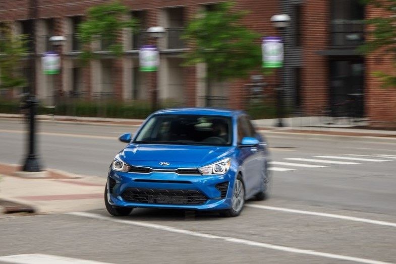 Giá xe Kia Rio 2022