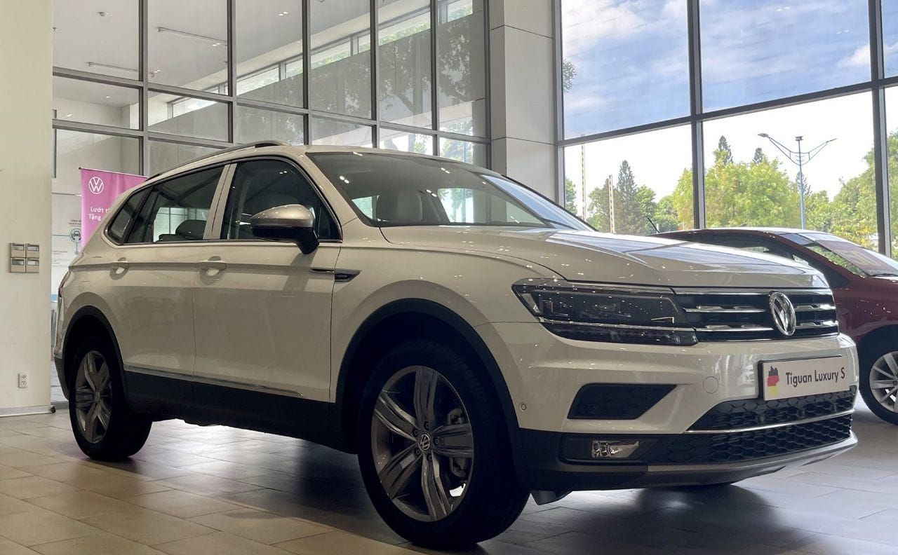 Volkswagen Tiguan Luxury S 2022 màu Trắng Giao ngay