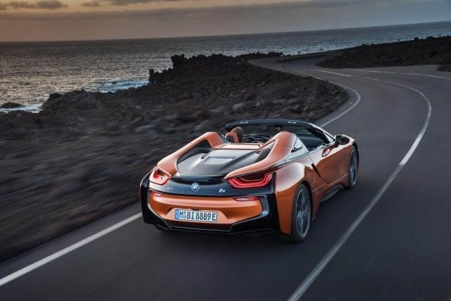Khả năng vận hành BMW i8 2020