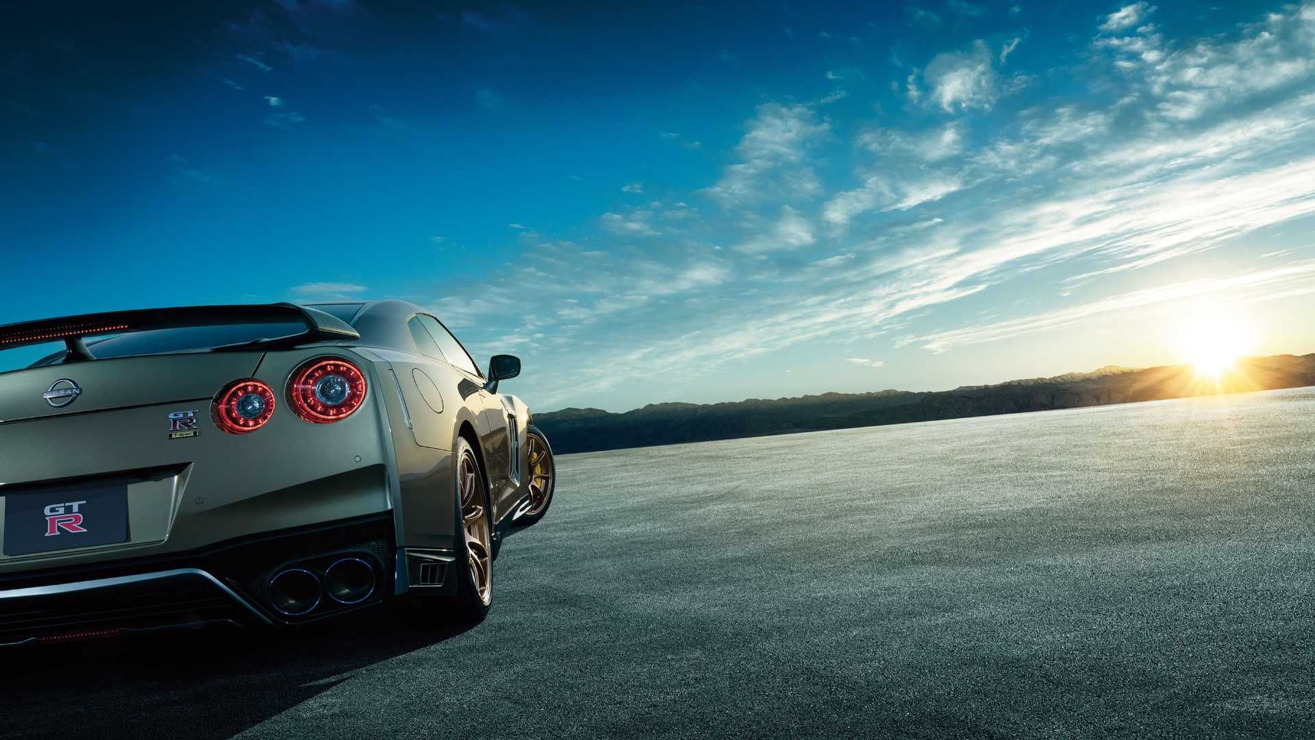 Nissan GT-R T-spec 2021