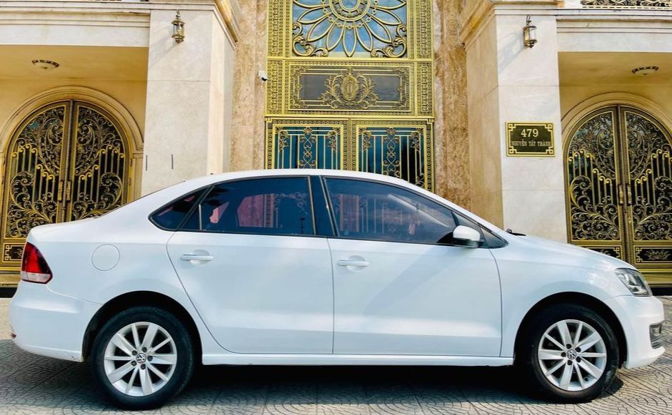 Em bán xe nhập Volkswagen Polo 2016