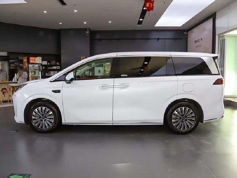 Thân xe