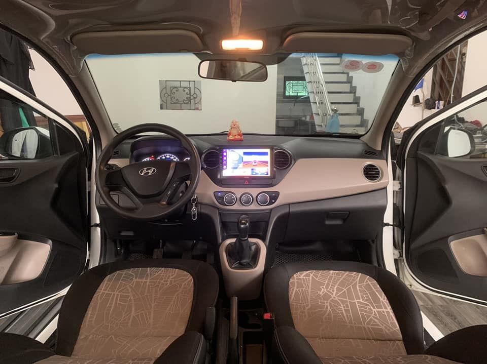 Cần tiền e bán Hyundai i10 đời 219