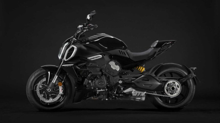 Ducati Diavel V4 2023