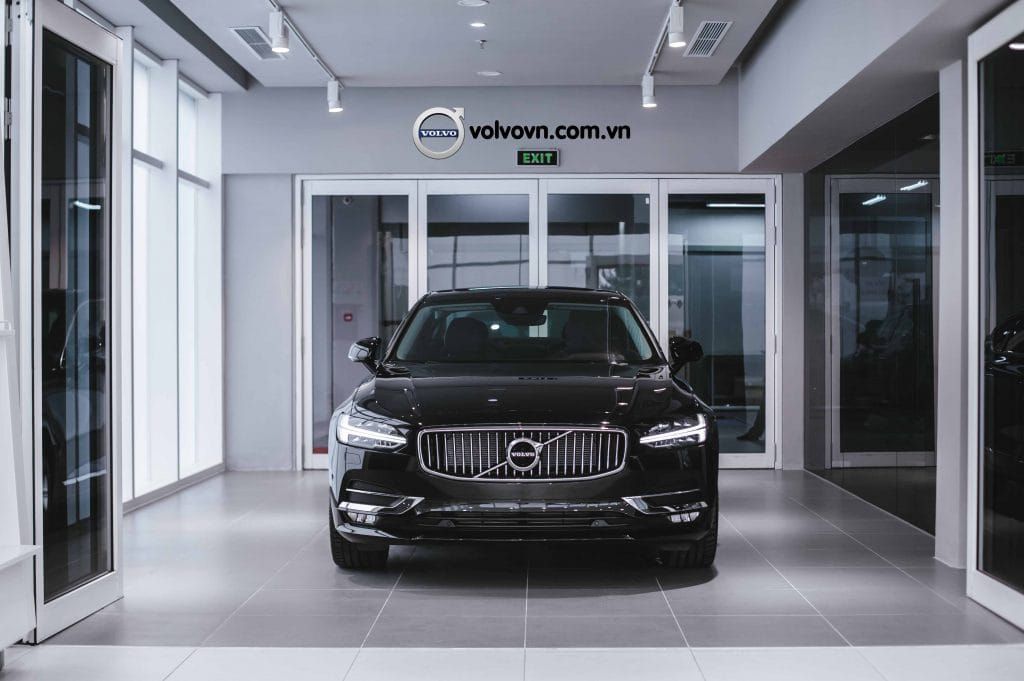 Đánh giá Volvo S90 2020