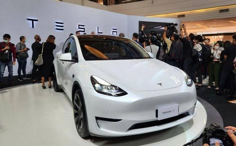 Tesla Model Y 2023