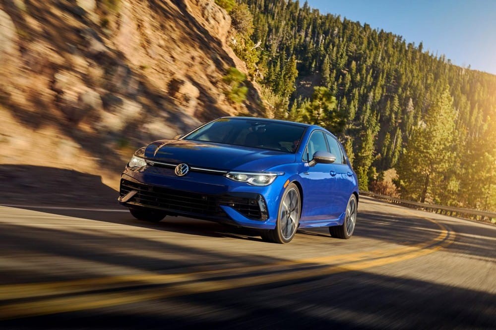 Volkswagen Golf R 2022 ra mắt trong triển lãm Ô tô Chicago 2021