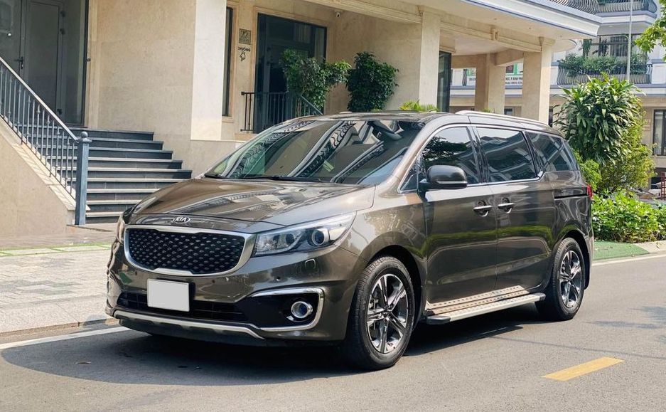Kia Sedona 2015 Full Xăng nâu