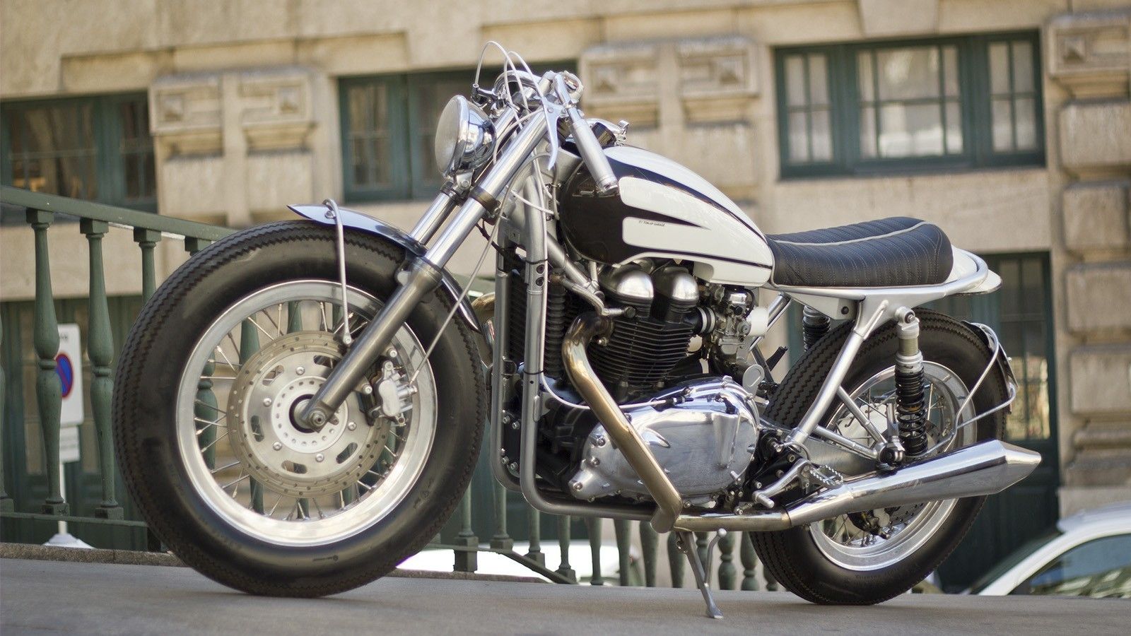 Triumph Bonneville HotRod