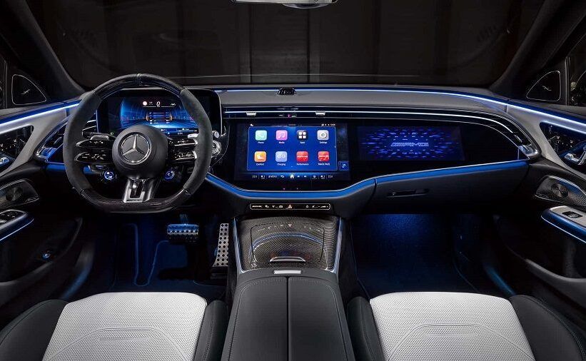 nội thất Mercedes-AMG E53 2024