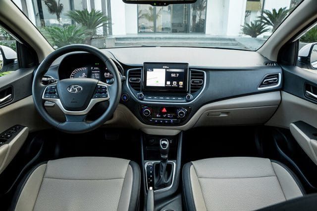 Nội thất Hyundai Accent 2021