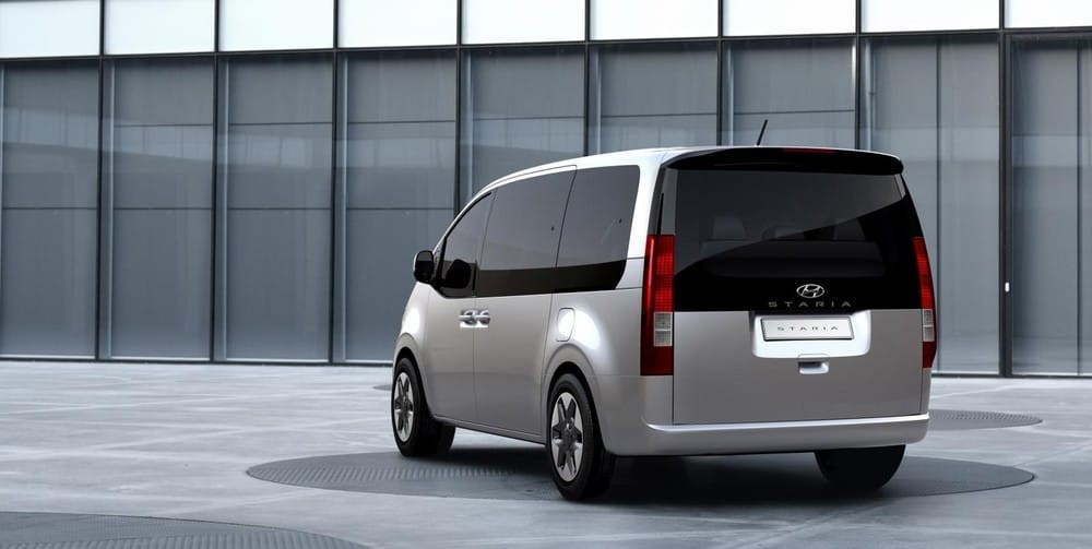 Hyundai Staria bản cấp thấp dùng đèn hậu kém ấn tượng hơn Hyundai Staria bản cấp thấp dùng đèn hậu kém ấn tượng hơn