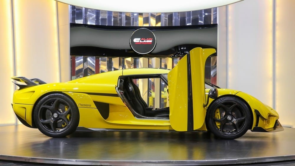 Siêu phẩm Koenigsegg Regera này có màu sơn vàng Siêu phẩm Koenigsegg Regera này có màu sơn vàng