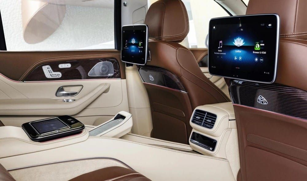 Màn hình giải trí cho hàng ghế thương gia. Màn hình giải trí cho hàng ghế thương gia.