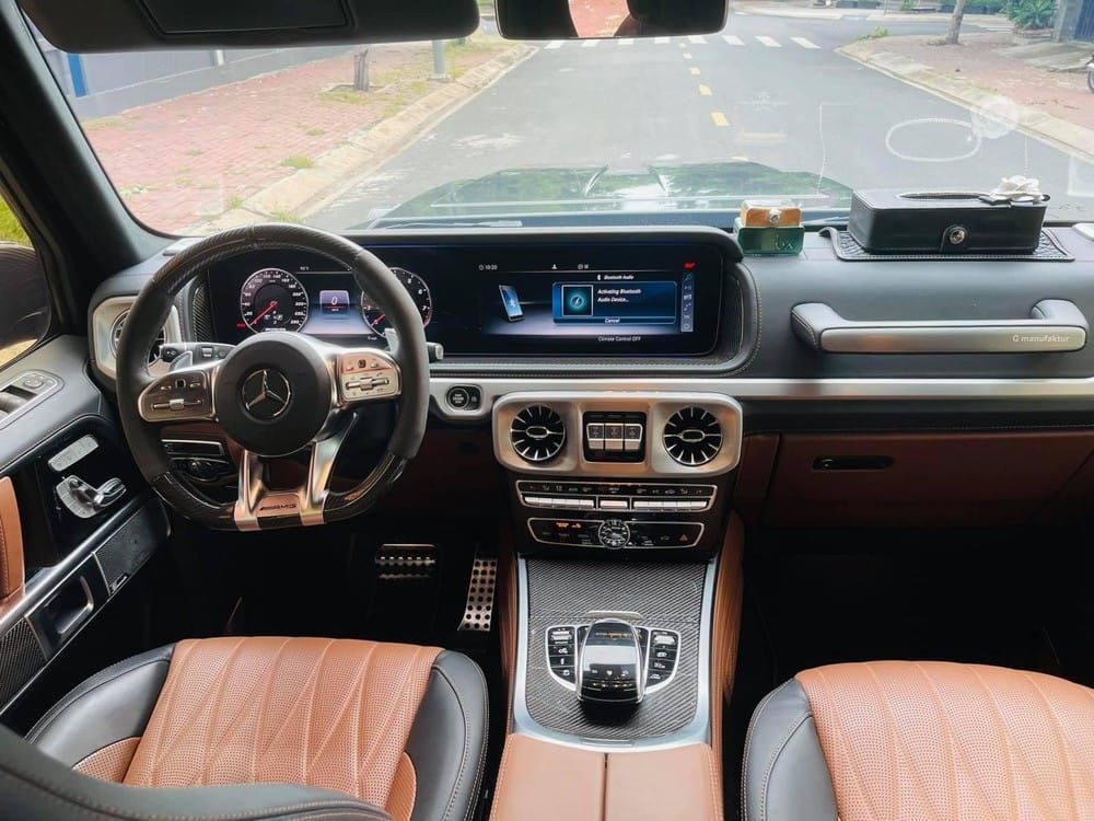 Toàn bộ khoang lái của xe Mercedes-AMG G63 độ Brabus đang tìm chủ nhân mới Toàn bộ khoang lái của xe Mercedes-AMG G63 độ Brabus đang tìm chủ nhân mới