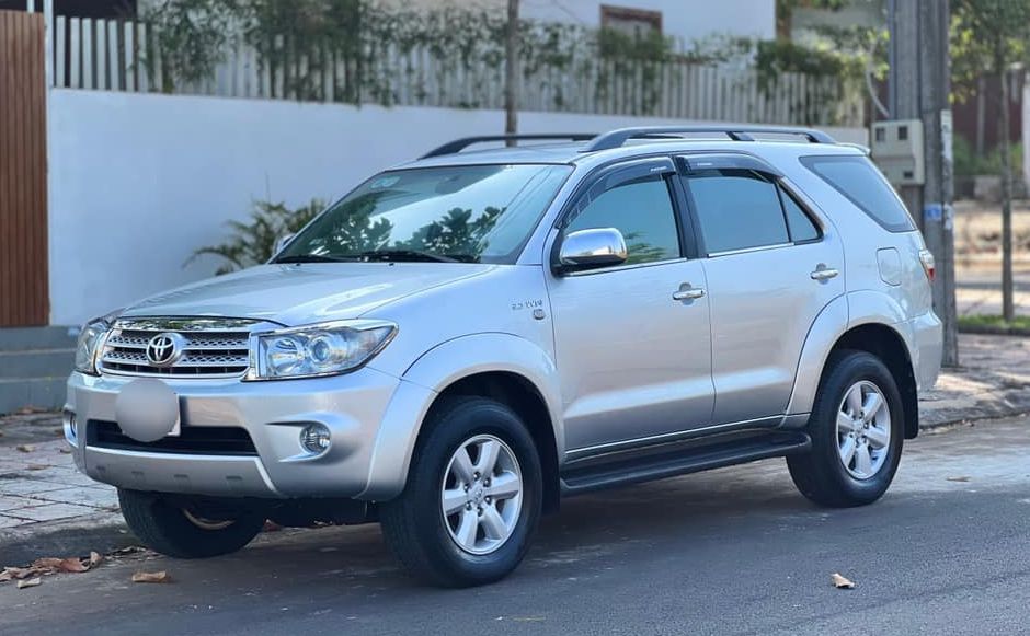 Cần bán Fortuner 2011- 2.7 AT- 2 cầu