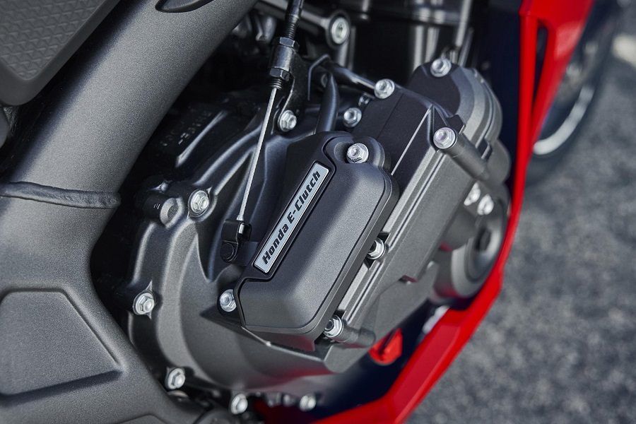 Động cơ Honda CBR650R 2024 E-Clutch