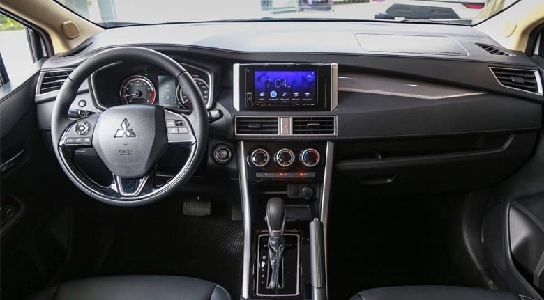 Khoang lái của Mitsubishi Xpander