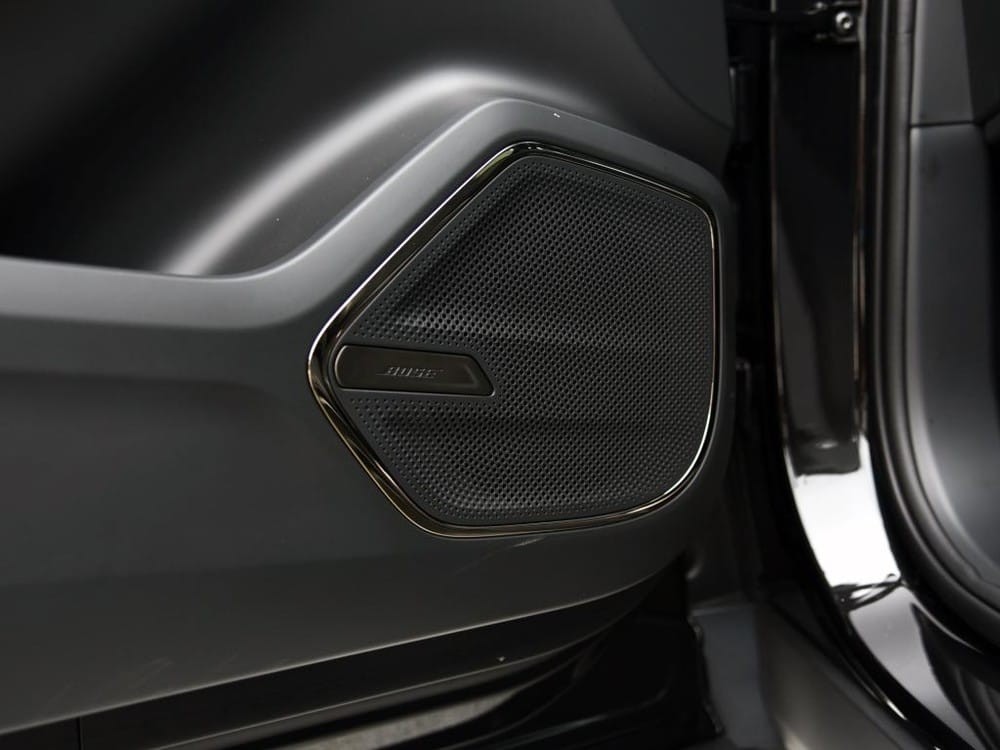 Hệ thống âm thanh Bose của Lynk & Co 09 
