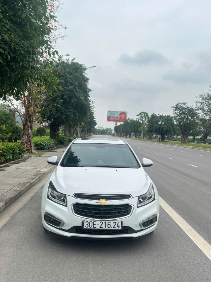 Bán Chevrolet Cruze 2017 – Giá Chỉ 250 Triệu – Xe Đẹp Sẵn Chạy!