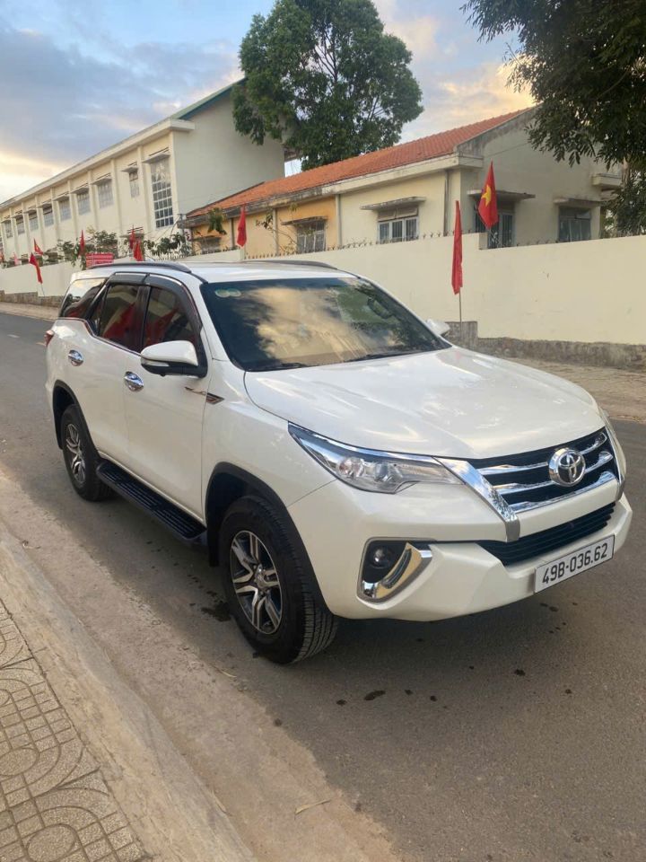 BÁN Toyota Fortuner 2017 Số Tự Động – Máy Xăng – Bản Đẹp