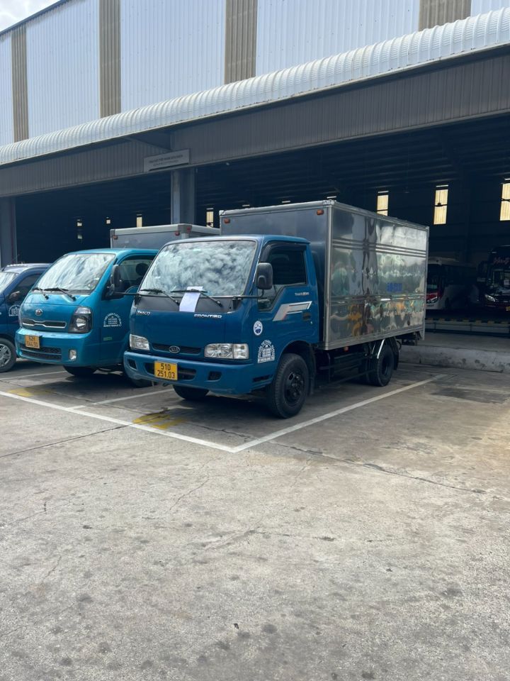 Chính chủ cần bán xe  Tải thùng kia k165 đời 2017